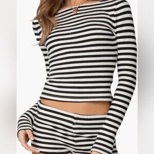 NWT Edikted Black & White Striped Long Sleeve Top – Size S